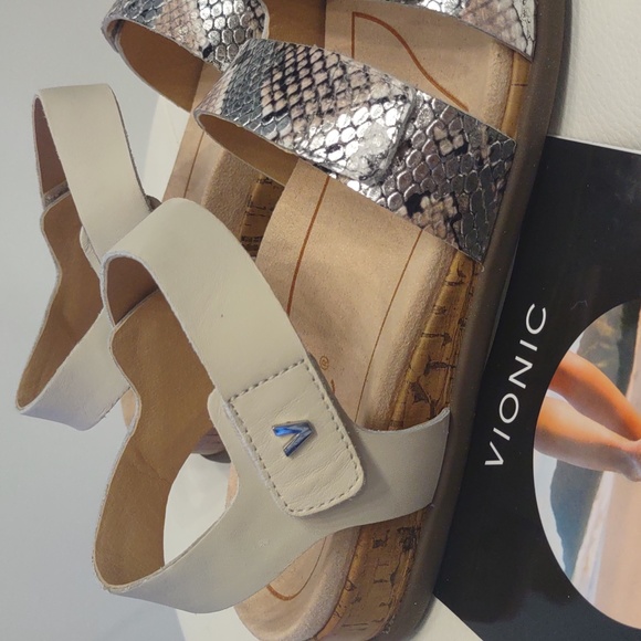 Vionic Colleen Boa velcro adjustable snakeskin sandals women's New 6 Orthopedic - Picture 3 of 8